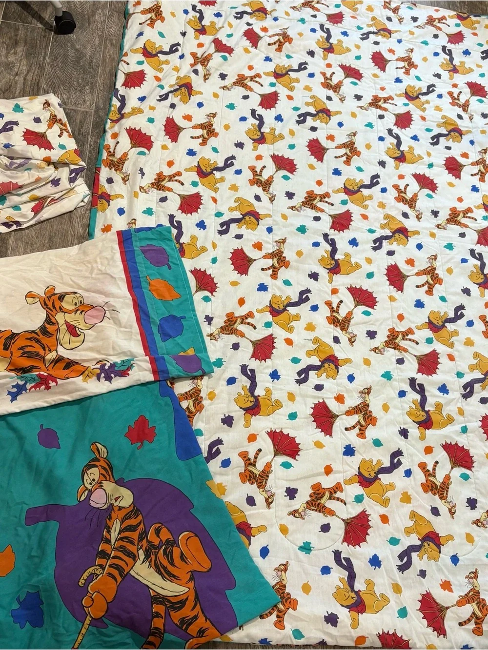 Vtg Disney Winnie The Pooh & Tigger Blustery Day Comforter & Sheets 90's 60x 83”